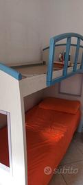 Letto a castello con armadio e scala con cassetto 