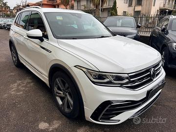 Volkswagen Tiguan 2.0 TDI 150 CV SCR DSG R-Line
