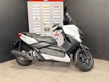 Yamaha X-Max 250