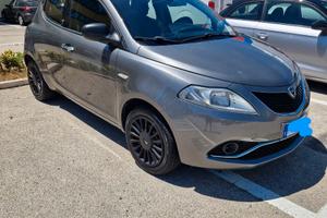 Lancia y 2017 benzina 1.2 69cv