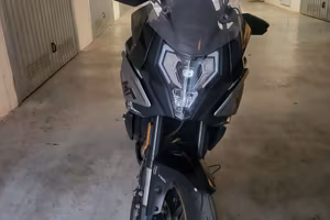 CF Moto 700 MT
