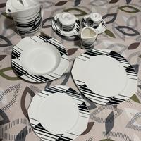 Servizio completo piatti tazze e tazzine