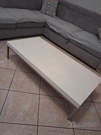 Tavolino bianco da soggiorno 