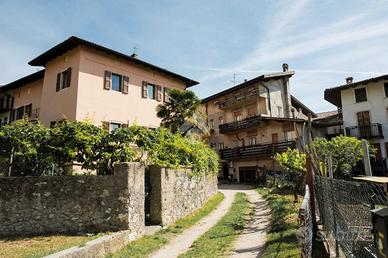 CASA SEMINDIPENDENTE A VILLA LAGARINA