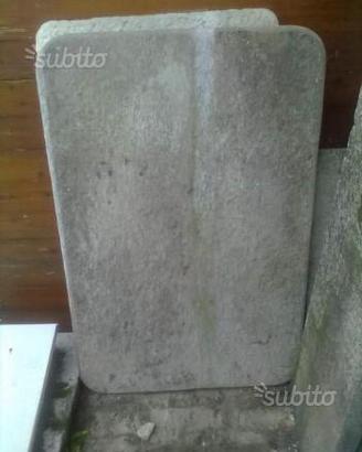 Tavolo sasso vecchio in Beola Bianca