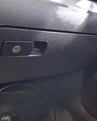 Cassetto portaoggetti VOLKSWAGEN GOLF 6 del 2011
