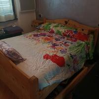 letto legno massiccio con cassetto più due comodin