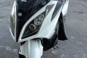 Kymco - Downtown 200i