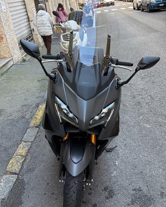 Tmax tech Max 560 300 km 15 giorni