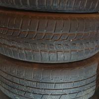 4 gomme da neve 215/60/R16 95H, cerchi in ferro