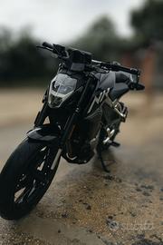 CF MOTO 300Nk