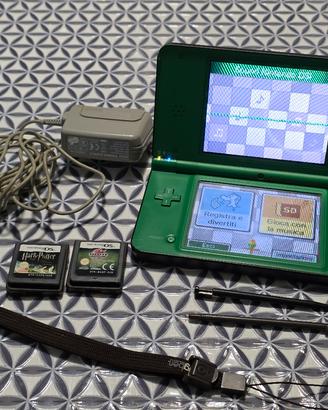 Nintendo Dsi XL verde + 2 giochi