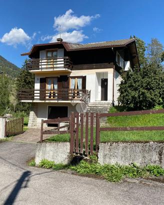 VILLA SINGOLA A TEMÙ
