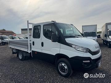 Iveco daily 35C14 7 posti e cassone fisso 2020