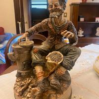 Porcellana di Capodimonte: Venditore caldarroste