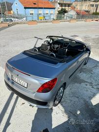 Peugeot 207 CC Feline 1.6 HDi 110 CV ENTRA