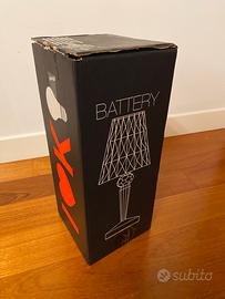 Lampada BATTERY KARTELL NUOVA CON SCATOLA