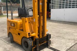 Muletto carrello elevatore Om 12 diesel