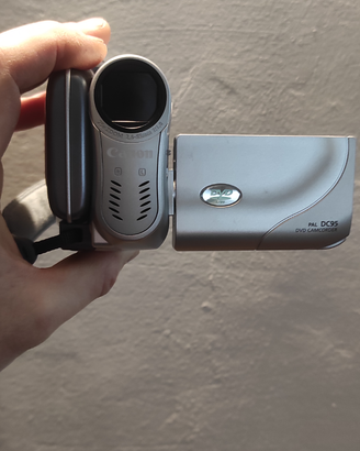 Videocamera Canon DC 95