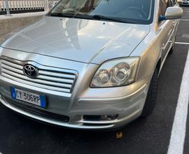 Toyota avensis 1.8 sw