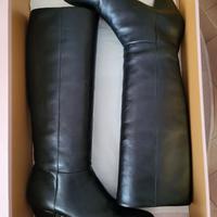 Stivale in pelle MIU MIU