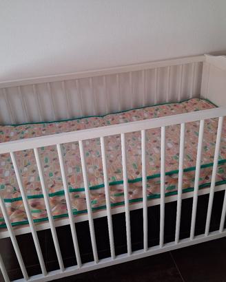 lettino ikea bianco e materasso