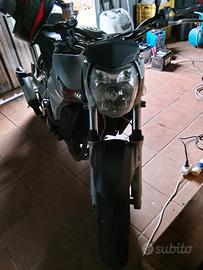 Suzuki Gsr 600  per motivi di trasferimento 