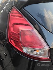 fari posteriori-Ford Fiesta