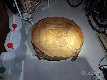 Tavolo chakki indiano inciso