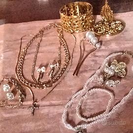 lotto di bigiotteria