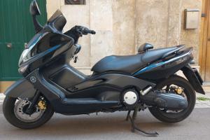 T MAX MOTORE  RIFATTO NUOVO