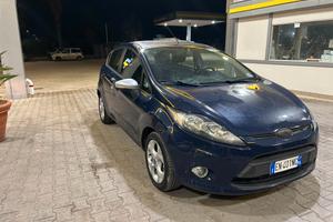 Ford Fiesta 1.4 TDCi 70CV 5 porte Titanium