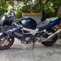 Honda VTR 1000F 