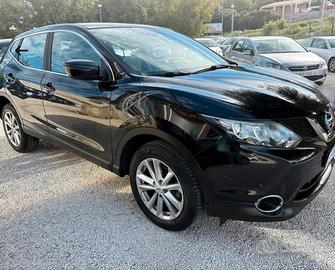 NISSAN Qashqai 1.5 dCi Acenta