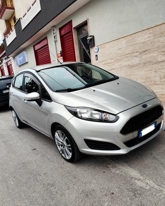 Ford Fiesta 1.5 TDCi Diesel 75CV