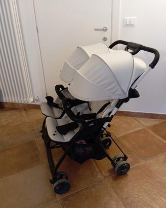 Passeggino gemellare 
