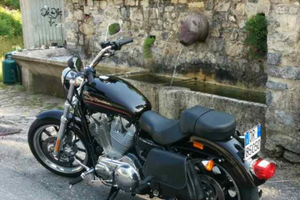 Harley-davidson 883