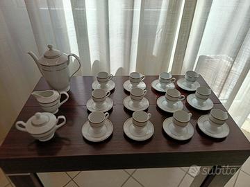 Servizio da 12 caffè 