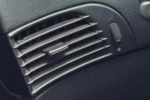 Bocchetta aria lato guida lybra