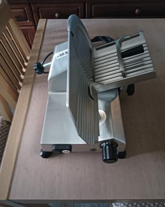 Affettatrice  modello Silver  export 200