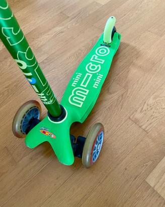 Monopattino Mini Micro Verde