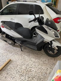 Kymco Downtown 300i