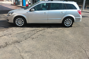 Station wagon indistruttibile