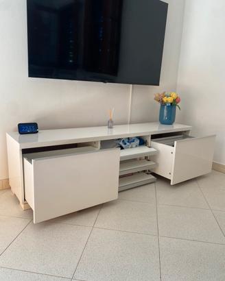 Mobile porta tv