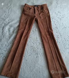 Pantaloni scamosciati