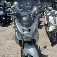 Suzuki burgman 400