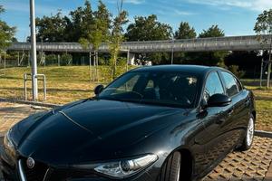 Alfa Romeo Giulia 2.2 180 Cv AT8 Super