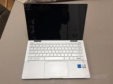 HP Pavilion x360 2in1 14-ek1020nl i7 16gb 512 SSD