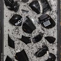 quadro in resina con bottiglia bull dog