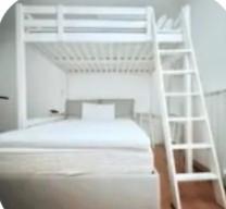 Letto Ikea bianco , no letto sotto 150 euro 